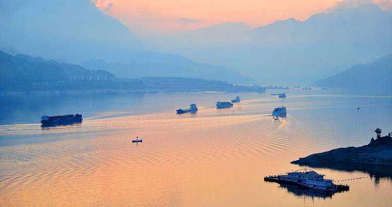 Glow of sunrise reflected on the Three Gorges Reservoir Area