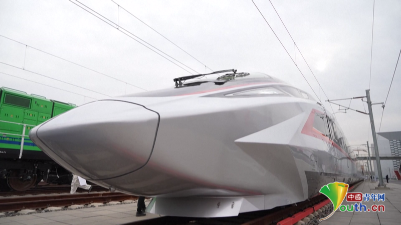 The CR450 High speed Train Makes Its First Public Appearance English 