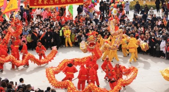 Dingxi, Gansu: "Dragon soaring and lion leaping" welcomes the Lantern Festival, Shehuo performance brings abundant festive atmosphere