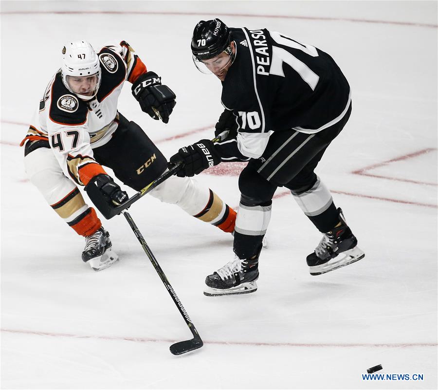 anaheim ducks beat los angeles kings 4-2 in nhl hockey game