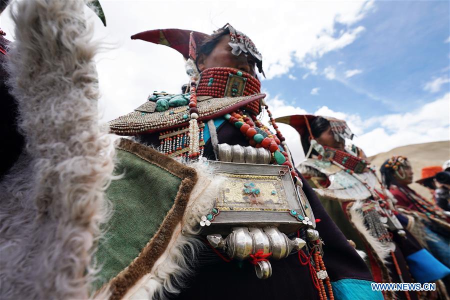 In pics: women wearing Burang clothes in Tibet