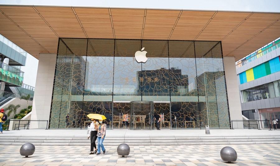Apple's China data center starts operation