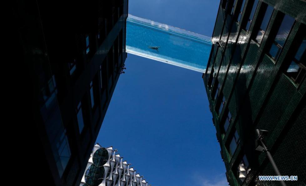Sky Pool links residential blocks in south London